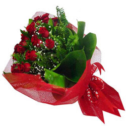 Adana çiçekçilik 11 adet kırmızı gül buket